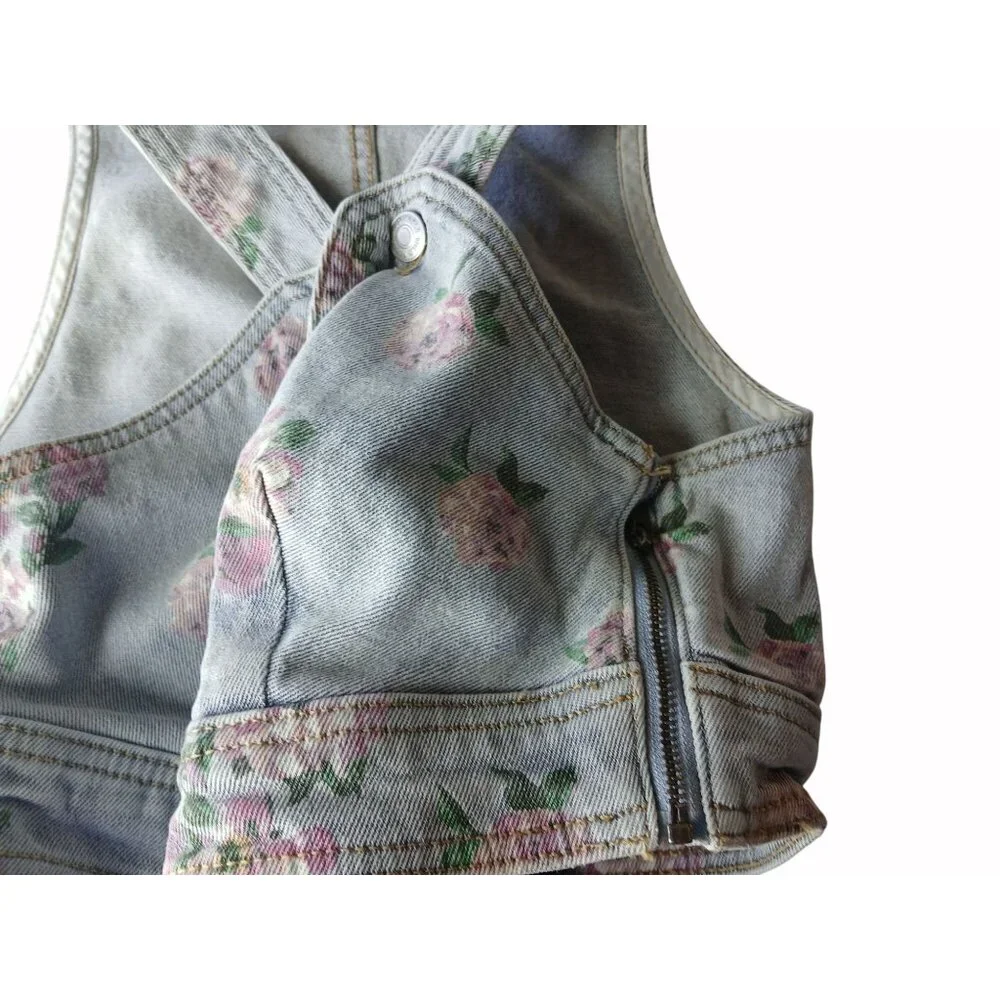 Wild Fable Light Blue Denim Floral Crop Top Size M Vest Side Zip Recycled Boho - Picture 8 of 12